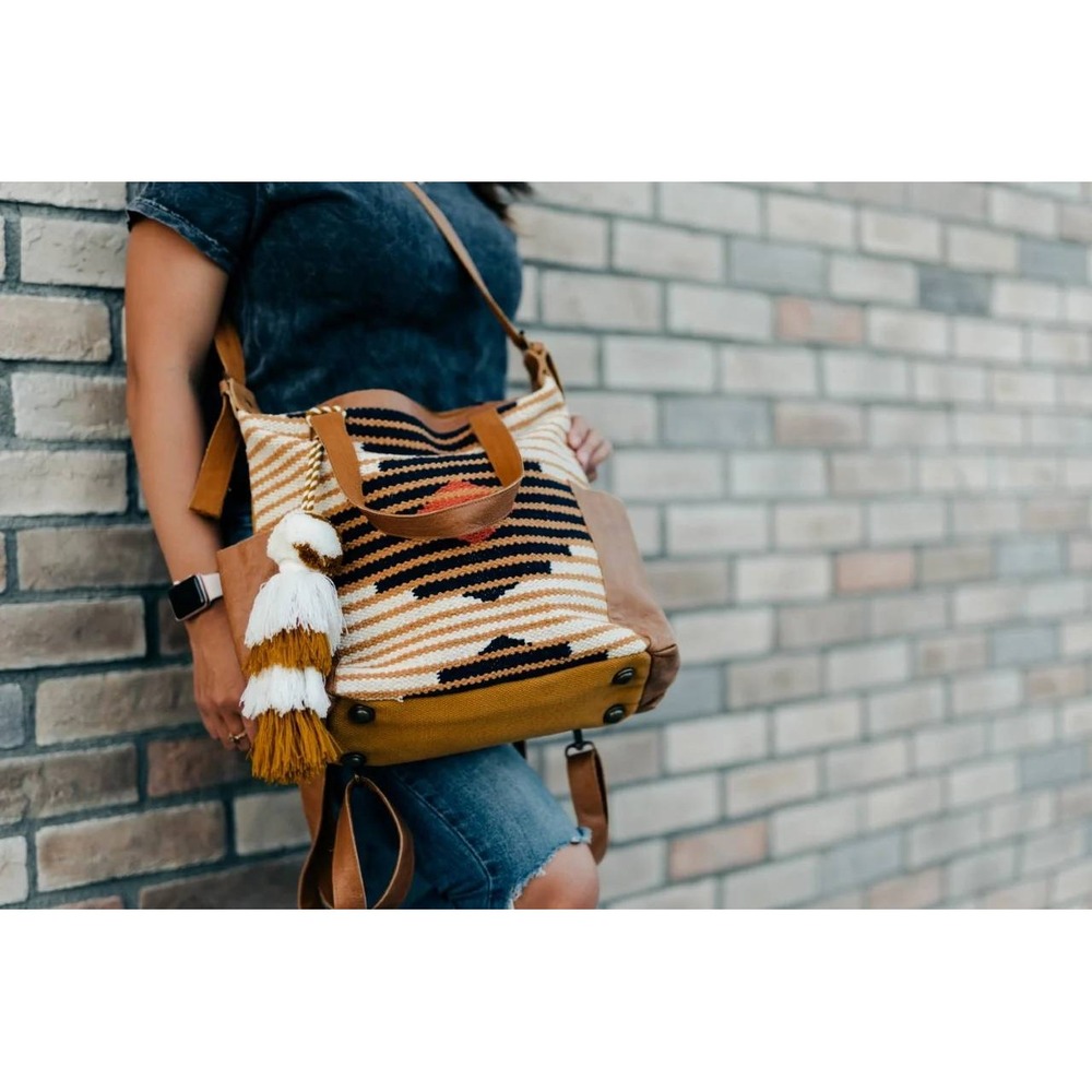 Stanley Street Leather The Alyssa Day To Day Crossbody Bag Multicolor
